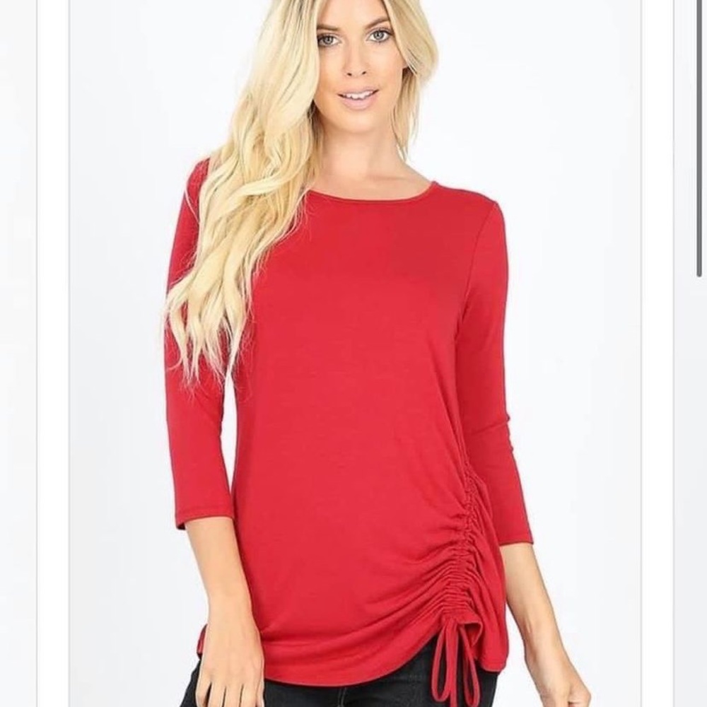 Red top with adjustable cinched detail 3/4 sleeves
